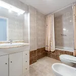 Hauzify I Aventura Apartmán *